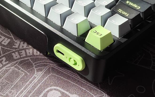 制化键盘？热插拔、RGB灯光全给你九游会网址是多少年轻人的第一把客(图7)